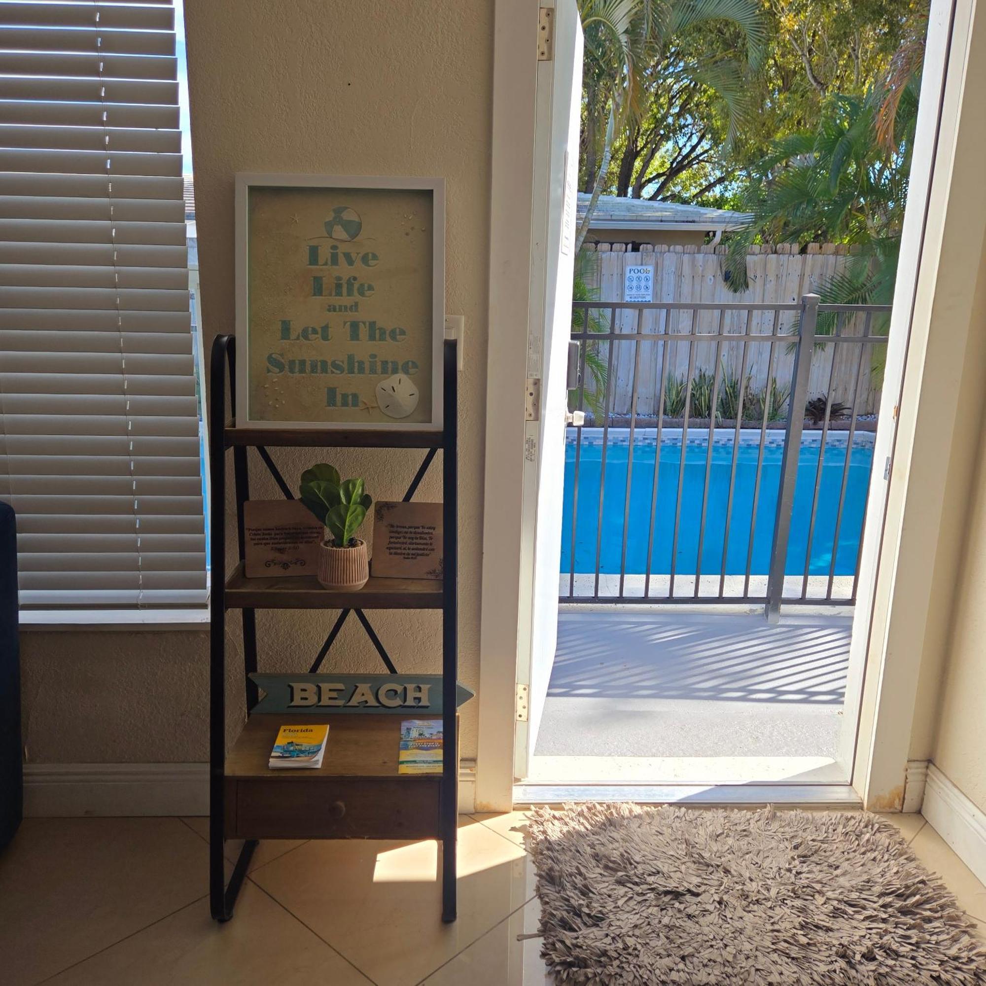 פורט לודרדייל Equipped House W Pool & Patios, Near The Beaches, Prime Location- Ideal For Small Families, Coastal Haven מראה חיצוני תמונה